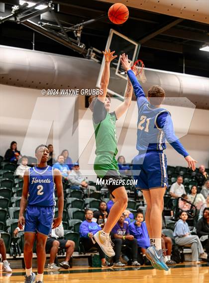Thumbnail 2 in Hooks vs. Tatum (Tenaha ISD Holiday Hoops) photogallery.