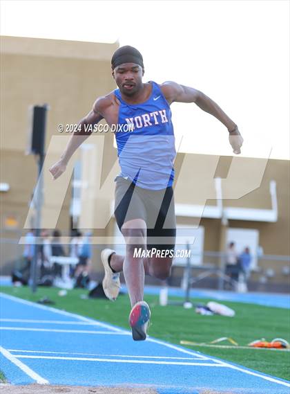 Thumbnail 3 in Estrella Foothills Invitational photogallery.