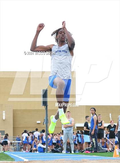 Thumbnail 3 in Estrella Foothills Invitational photogallery.