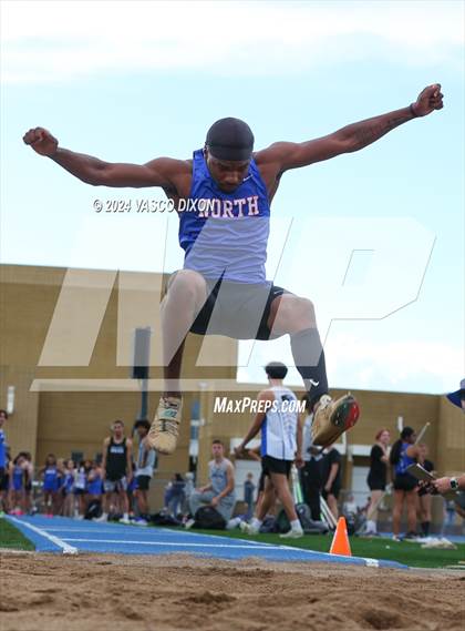 Thumbnail 2 in Estrella Foothills Invitational photogallery.