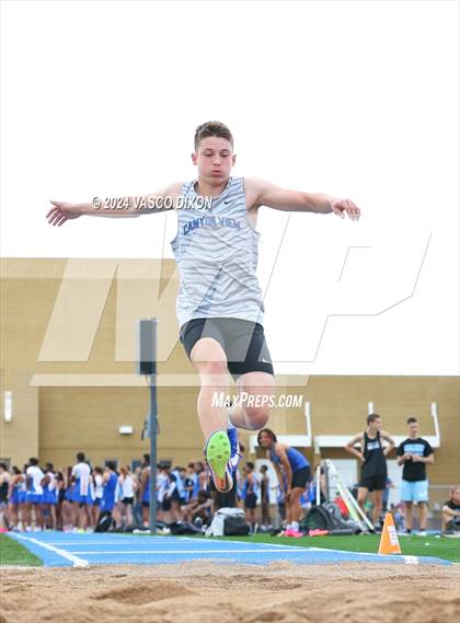 Thumbnail 1 in Estrella Foothills Invitational photogallery.