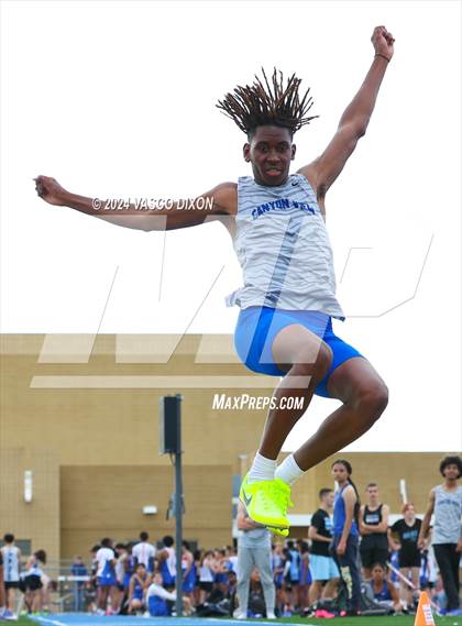 Thumbnail 1 in Estrella Foothills Invitational photogallery.