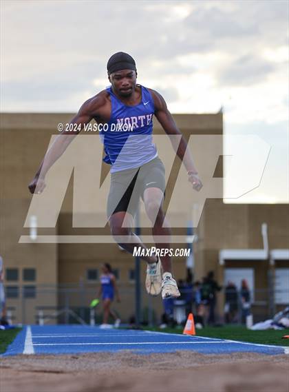 Thumbnail 3 in Estrella Foothills Invitational photogallery.