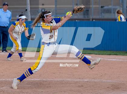 Thumbnail 2 in New Palestine @ Greenfield-Central photogallery.
