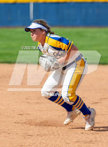 Thumbnail 3 in New Palestine @ Greenfield-Central photogallery.