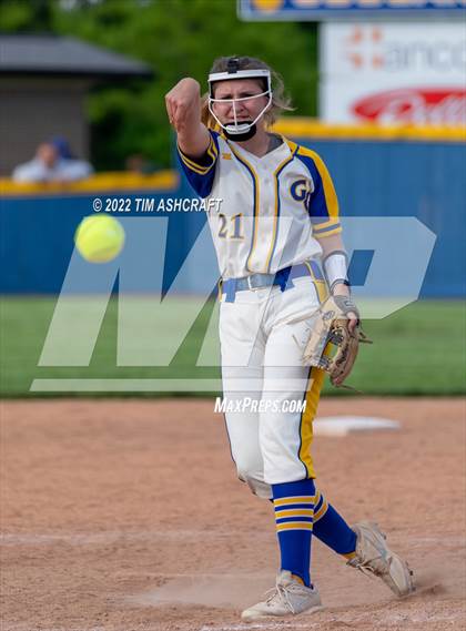 Thumbnail 3 in New Palestine @ Greenfield-Central photogallery.