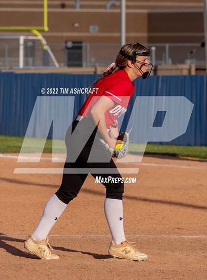 Thumbnail 3 in New Palestine @ Greenfield-Central photogallery.