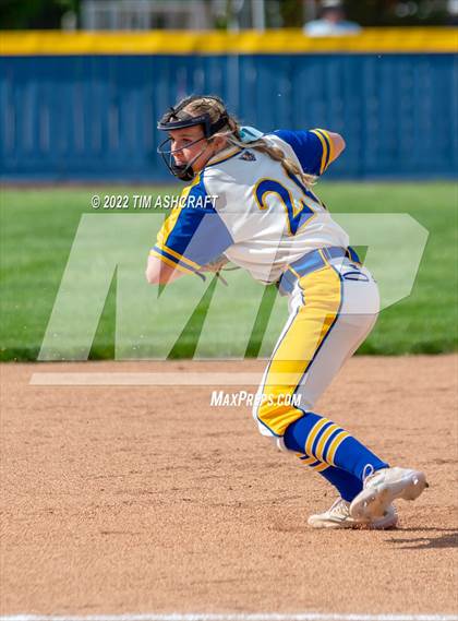 Thumbnail 1 in New Palestine @ Greenfield-Central photogallery.