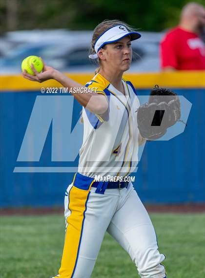 Thumbnail 3 in New Palestine @ Greenfield-Central photogallery.