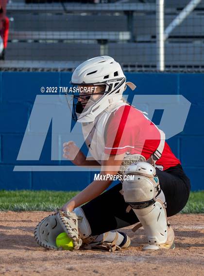 Thumbnail 1 in New Palestine @ Greenfield-Central photogallery.