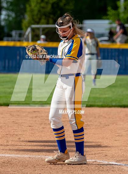 Thumbnail 1 in New Palestine @ Greenfield-Central photogallery.