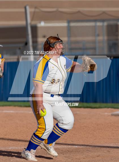 Thumbnail 1 in New Palestine @ Greenfield-Central photogallery.