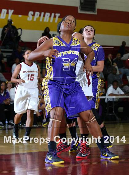 Thumbnail 2 in Lynwood vs. Alemany (CIF SS Open Division Playoff) photogallery.