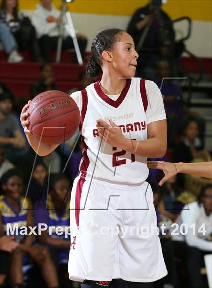 Thumbnail 2 in Lynwood vs. Alemany (CIF SS Open Division Playoff) photogallery.