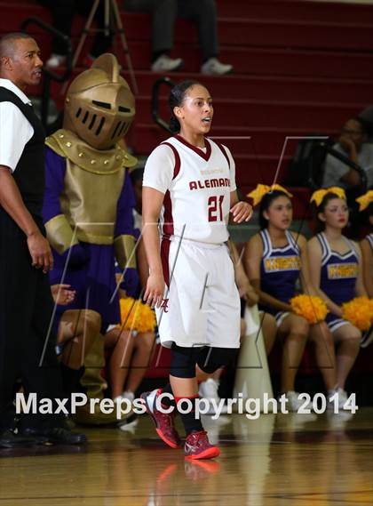 Thumbnail 3 in Lynwood vs. Alemany (CIF SS Open Division Playoff) photogallery.