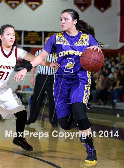 Thumbnail 1 in Lynwood vs. Alemany (CIF SS Open Division Playoff) photogallery.