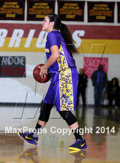 Thumbnail 2 in Lynwood vs. Alemany (CIF SS Open Division Playoff) photogallery.