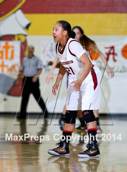 Thumbnail 1 in Lynwood vs. Alemany (CIF SS Open Division Playoff) photogallery.