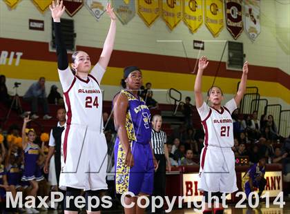 Thumbnail 3 in Lynwood vs. Alemany (CIF SS Open Division Playoff) photogallery.