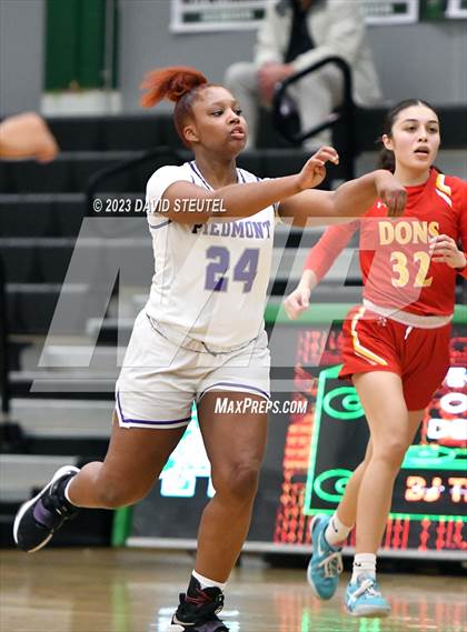 Thumbnail 3 in Cathedral Catholic vs. Piedmont (St. Mary's Stockton MLK Showcase) photogallery.