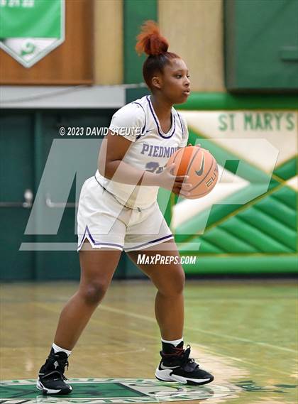 Thumbnail 2 in Cathedral Catholic vs. Piedmont (St. Mary's Stockton MLK Showcase) photogallery.