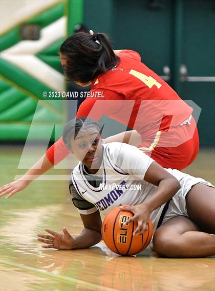 Thumbnail 1 in Cathedral Catholic vs. Piedmont (St. Mary's Stockton MLK Showcase) photogallery.
