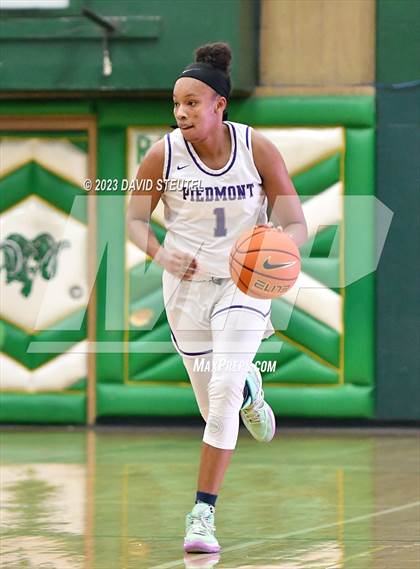 Thumbnail 1 in Cathedral Catholic vs. Piedmont (St. Mary's Stockton MLK Showcase) photogallery.
