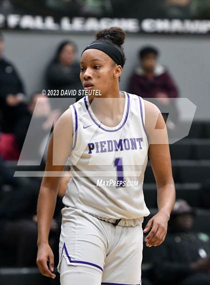 Thumbnail 2 in Cathedral Catholic vs. Piedmont (St. Mary's Stockton MLK Showcase) photogallery.