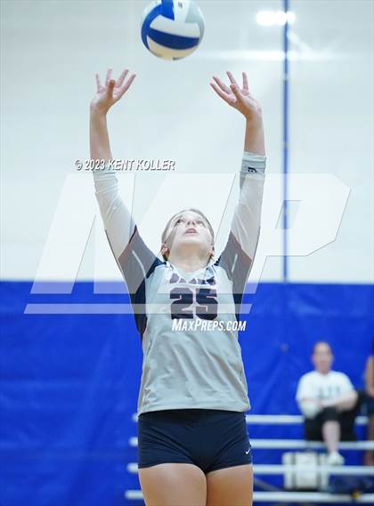 Thumbnail 1 in Troy vs Berkley (Detroit Country Day Quad) photogallery.