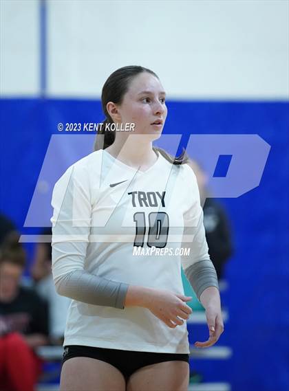 Thumbnail 2 in Troy vs Berkley (Detroit Country Day Quad) photogallery.