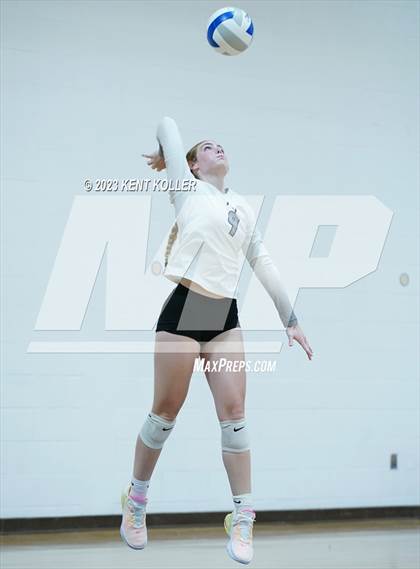 Thumbnail 1 in Troy vs Berkley (Detroit Country Day Quad) photogallery.