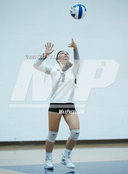 Thumbnail 3 in Troy vs Berkley (Detroit Country Day Quad) photogallery.