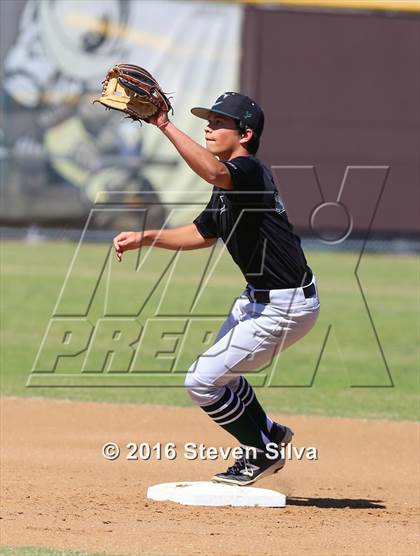 Thumbnail 2 in Coronado @ Serra photogallery.