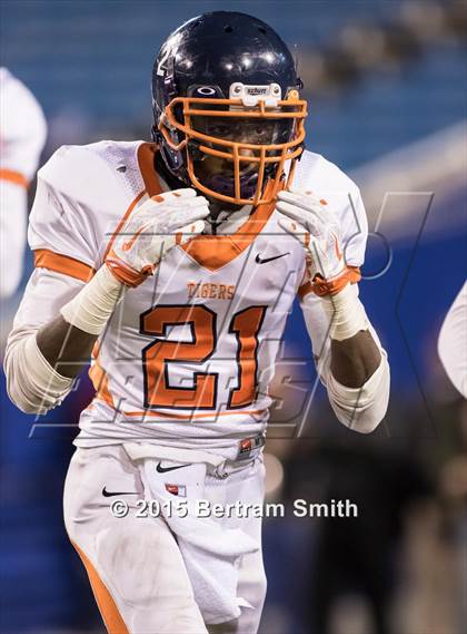 Thumbnail 2 in Maple Grove/Chautauqua Lake vs. Bennett/Olmsted (Section 6 Class C Final) photogallery.