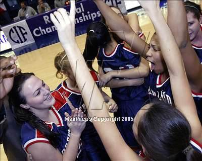 Thumbnail 2 in Brentwood vs. La Jolla Country Day (SoCal D4 Final) photogallery.