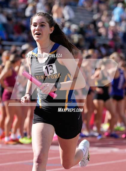 Thumbnail 3 in CHSAA Final 3A (4x800 Relay) photogallery.