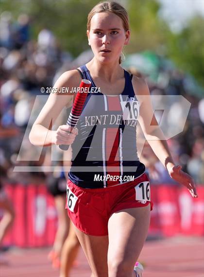 Thumbnail 1 in CHSAA Final 3A (4x800 Relay) photogallery.