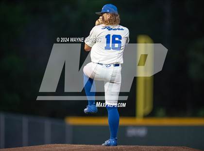 Thumbnail 3 in Harmony vs. Daingerfield (UIL 3A Area Playoff) photogallery.