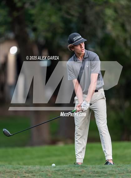 Thumbnail 3 in UIL Golf 1A Boys Final (Round 1) photogallery.