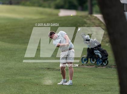 Thumbnail 2 in UIL Golf 1A Boys Final (Round 1) photogallery.