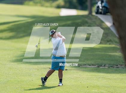 Thumbnail 2 in UIL Golf 1A Boys Final (Round 1) photogallery.