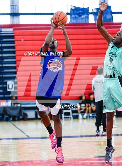 Thumbnail 1 in Cardozo Vs Campus Magnet (NYC Elite 32 Fall Brawl Tipoff) photogallery.