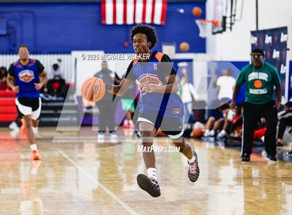 Thumbnail 2 in Cardozo Vs Campus Magnet (NYC Elite 32 Fall Brawl Tipoff) photogallery.