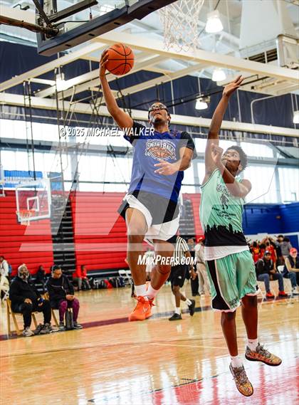 Thumbnail 1 in Cardozo Vs Campus Magnet (NYC Elite 32 Fall Brawl Tipoff) photogallery.
