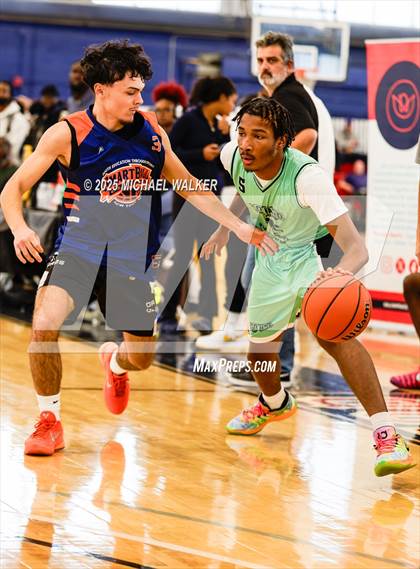 Thumbnail 1 in Cardozo Vs Campus Magnet (NYC Elite 32 Fall Brawl Tipoff) photogallery.