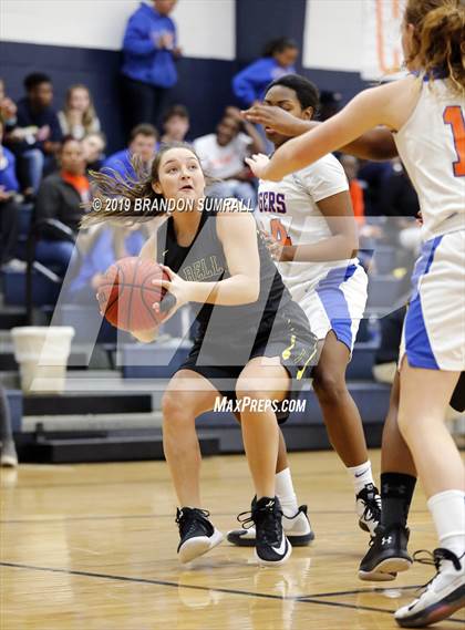 Thumbnail 1 in Chilton County vs. Isabella (Chilton County Tournament) photogallery.