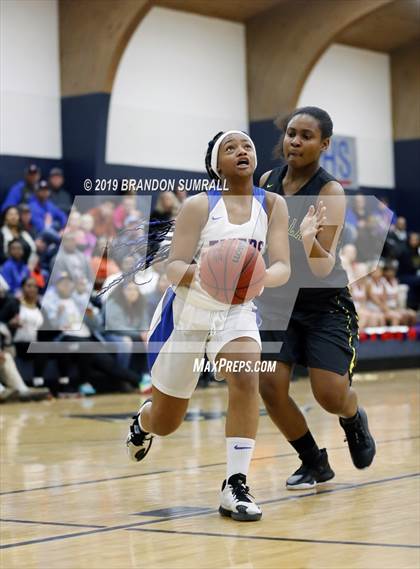 Thumbnail 2 in Chilton County vs. Isabella (Chilton County Tournament) photogallery.