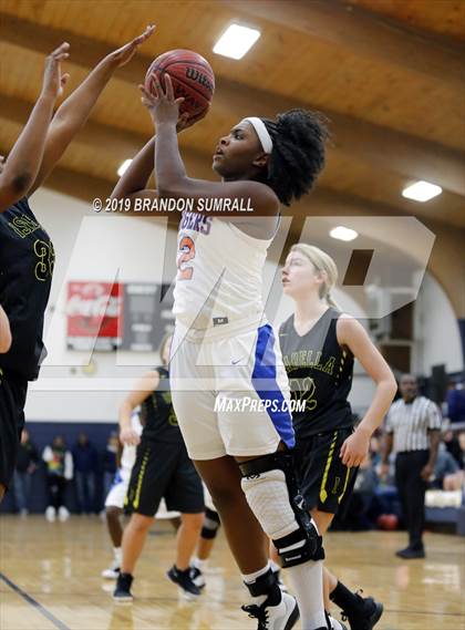 Thumbnail 3 in Chilton County vs. Isabella (Chilton County Tournament) photogallery.