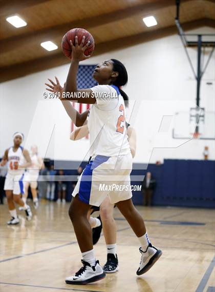 Thumbnail 2 in Chilton County vs. Isabella (Chilton County Tournament) photogallery.