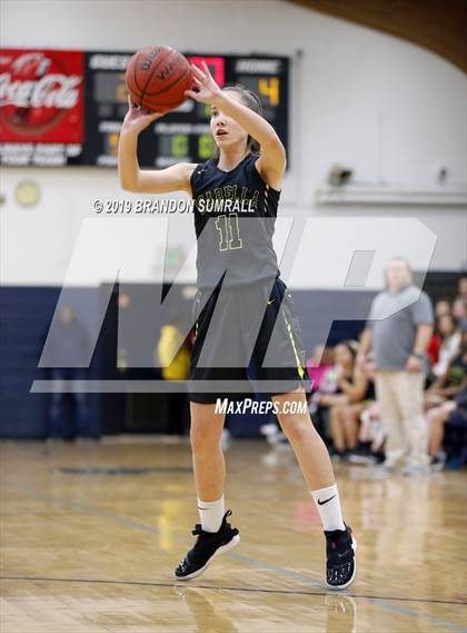 Thumbnail 3 in Chilton County vs. Isabella (Chilton County Tournament) photogallery.